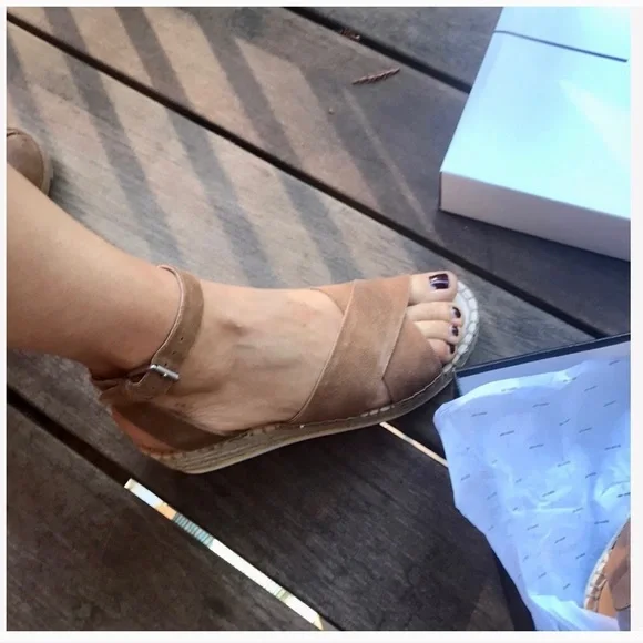 Dolce Vita brown suede sandals ~ New with box!!! - Picture 2 of 4